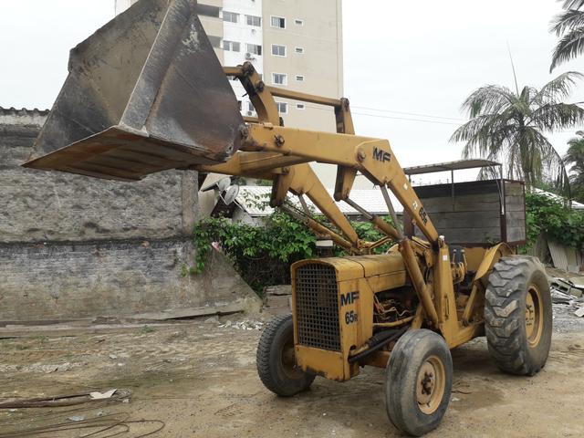Máquina carregadeira pula pula massey Ferguson - Foto 2