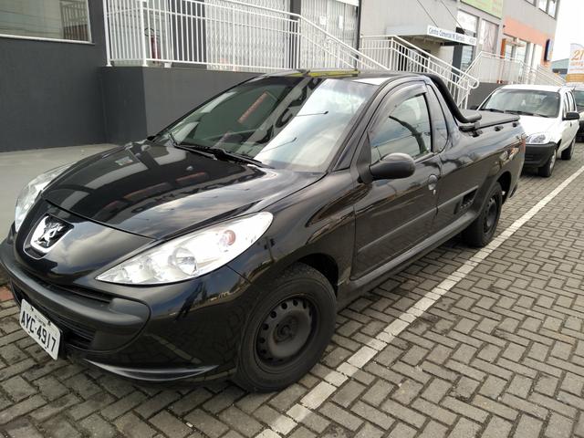 Vendo ou troco Peugeot hoggar 2013 R$ 18.500