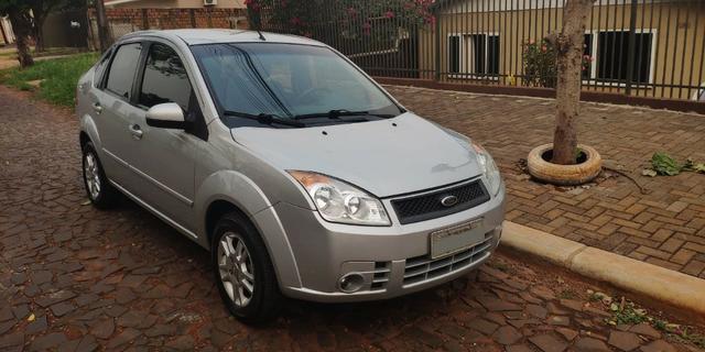 Fiesta Sedan 09/10 1.6 8v Flex