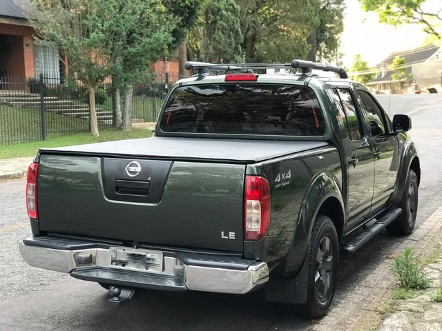 NISSAN FRONTIER LE 4x4 aut Diesel - Foto 9