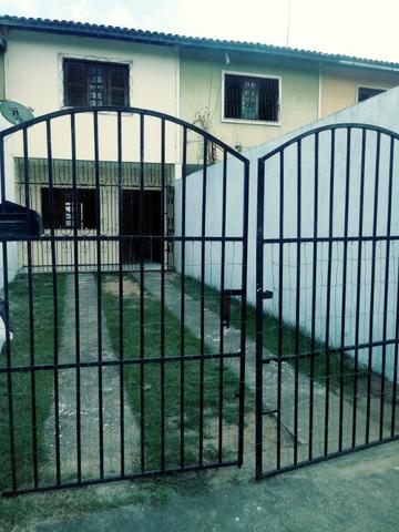 Casa duplex Itaperi com 02 quartos sendo 01 suite 02 vagas