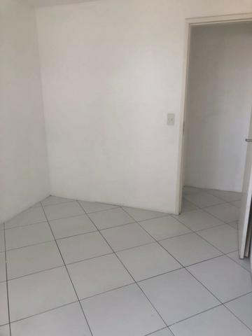 Apt de 79 m², na Jatiúca, 3 quartos,1 suíte,varanda, área de lazer na cobertura, 390 mil! - Foto 3