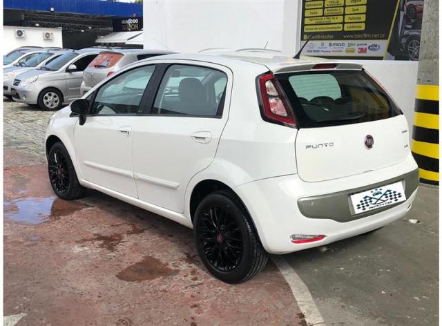 Fiat Punto 1.6 Essence 2013 - Foto 6