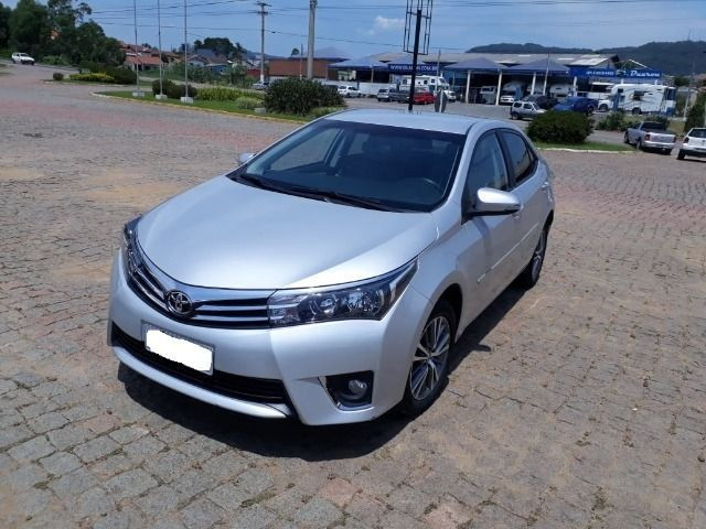 Toyota Corolla GLI 2017 1.8 Automático Completo