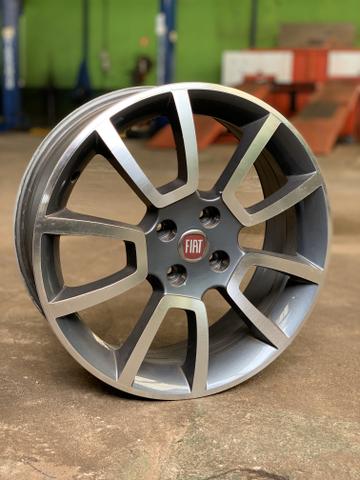 Roda aro 17 Fiat punto T-Jet original semi-nova