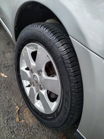 Vendo ou Troco Nissin Livina - Foto 3