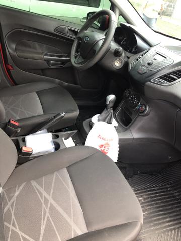 Vendo ford fiesta 2014 - Foto 5
