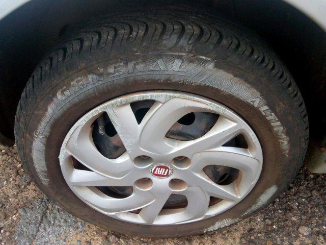 Carro - Foto 2