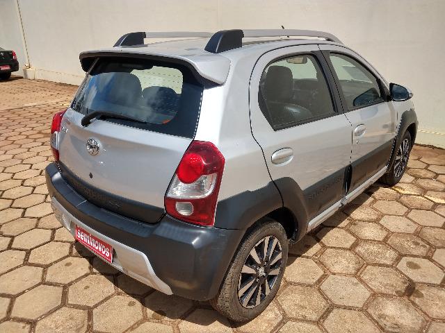 Etios hb Cross 1.5 - Foto 6