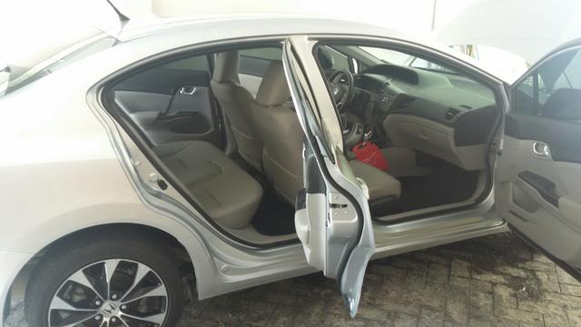 Vendo ou troco por corolla 2019 xei com pouca km pago diferença fip por fip
