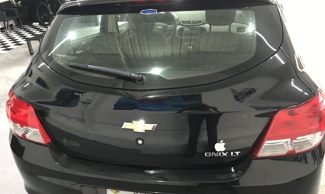 Onix LT 2015 1.0 Completo Preto (Paulínia SP) - Foto 7