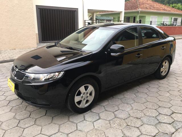 Kia Cerato 2013 de qualidade com baixa km!! - Foto 2
