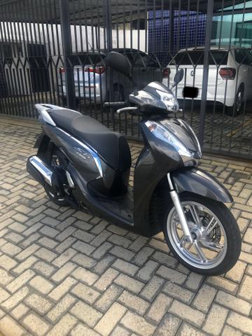 Honda SH300 - Estado de zero - Km Baixa!