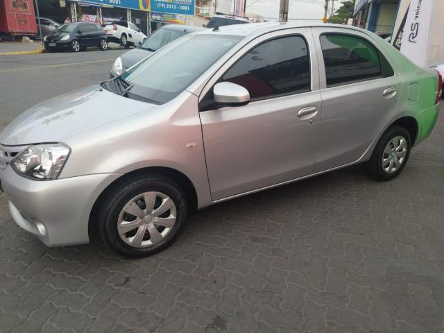 Toyota Etios Sedan XLS 1.5 (Flex) - Foto 4
