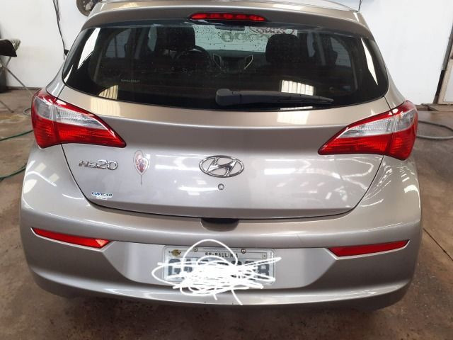 Hyundai HB20 Conf. 1.0 2017 unico dono, Pneus novos