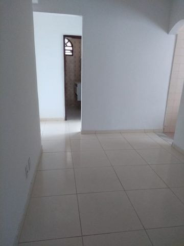 CA Alugo casa com 2/4 com grande espaço externo de jardim e quintal em piatã !! - Foto 2