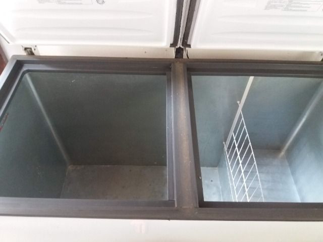 Freezer Electrolux semi novo