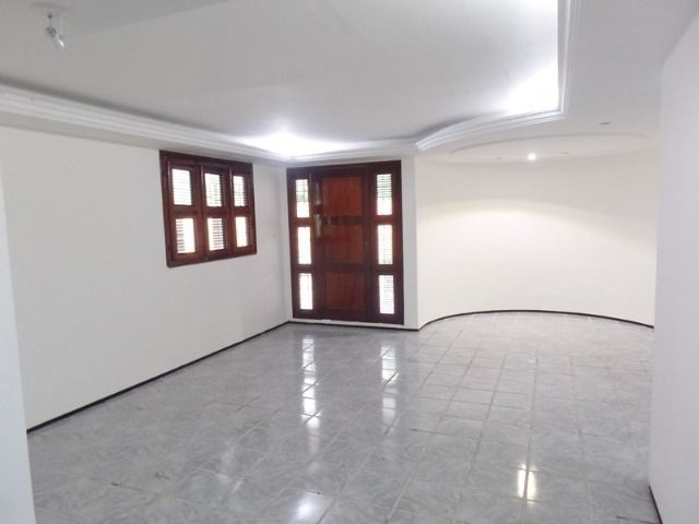 Casa duplex para locação no bairro cidades dos funcionarios, com piscina 4 suites - Foto 5
