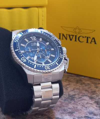 invicta 21953