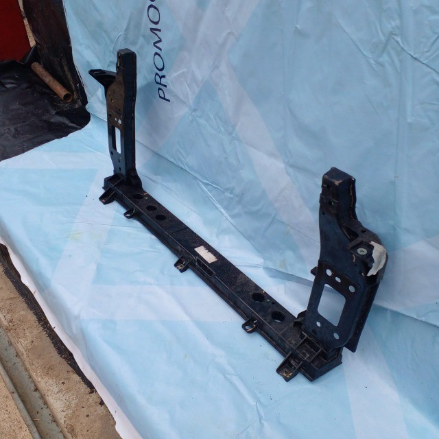 Painel Frontal inferior Hyundai Creta 17/21 com detalhe  - Foto 2