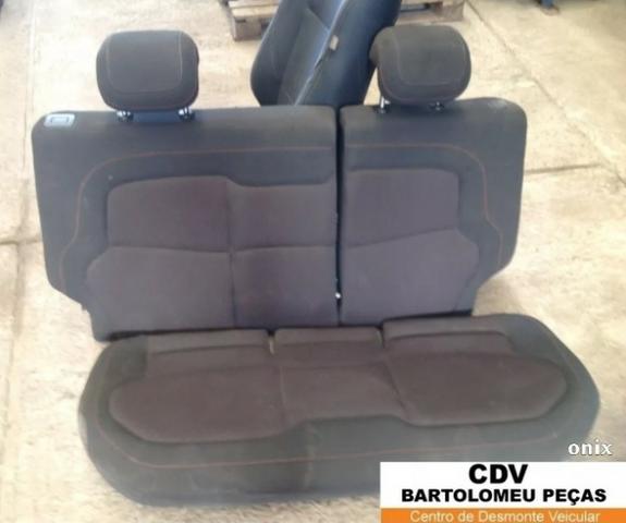 Banco traseiro onix