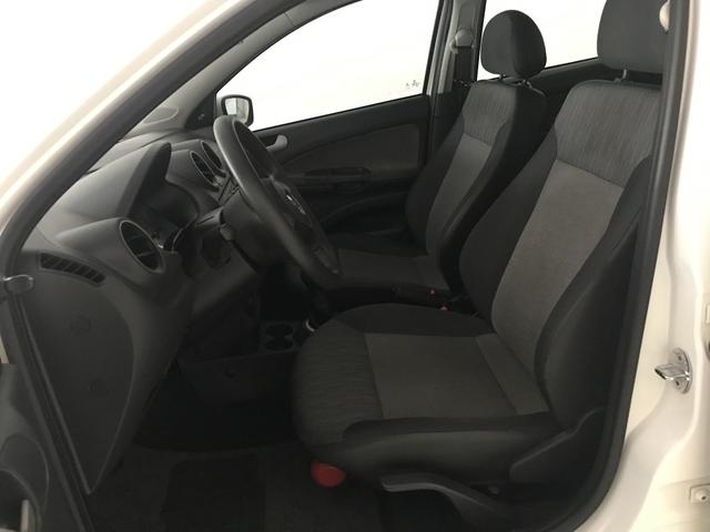 Voyage 1.6 G6 flex 2014 completo - Foto 8