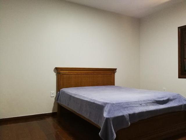 Reformada! 05 quartos, 02 suítes, 01 com closet, piscina, próx EPTG - Foto 9