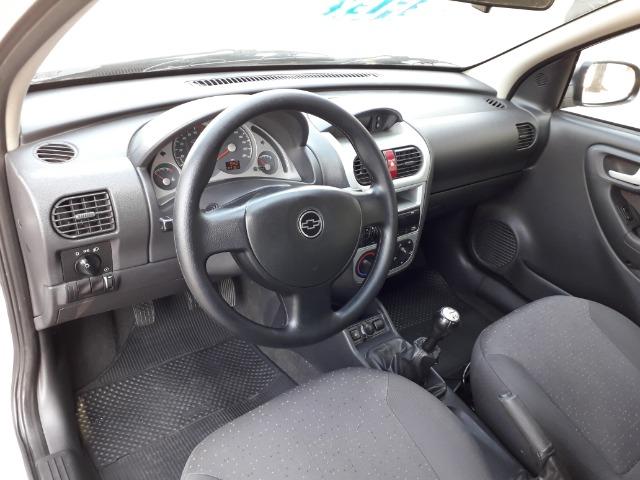 GM-Corsa Hatch 09 Premium 1.4 Flex, Troco e Financio - Foto 14