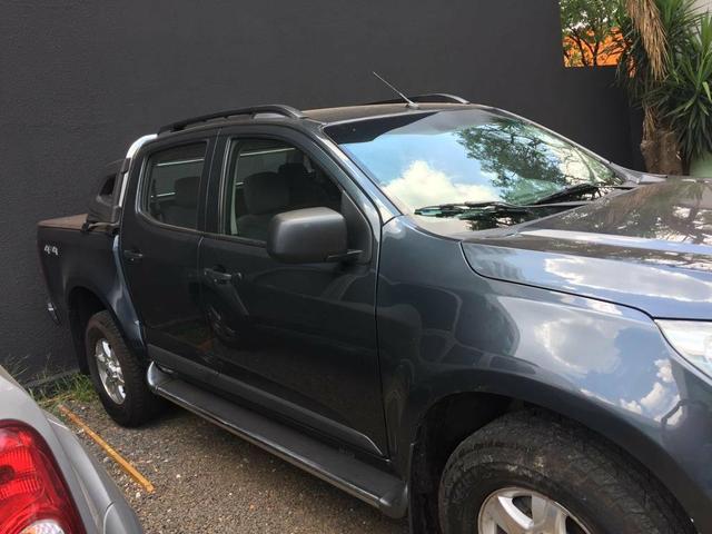 S10 ano 2015 cabine dupla 2.8 cinza 200cv - Foto 3