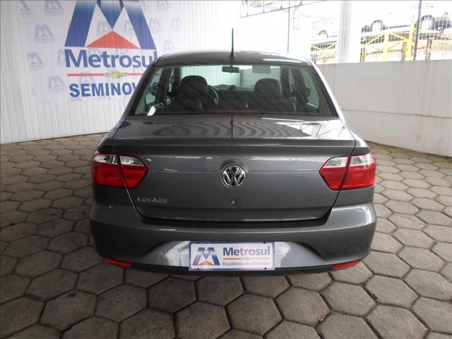 VOLKSWAGEN VOYAGE 1.6 MSI TOTALFLEX 4P MANUAL - Foto 4