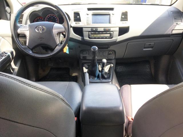Toyota-Hilux - Foto 8