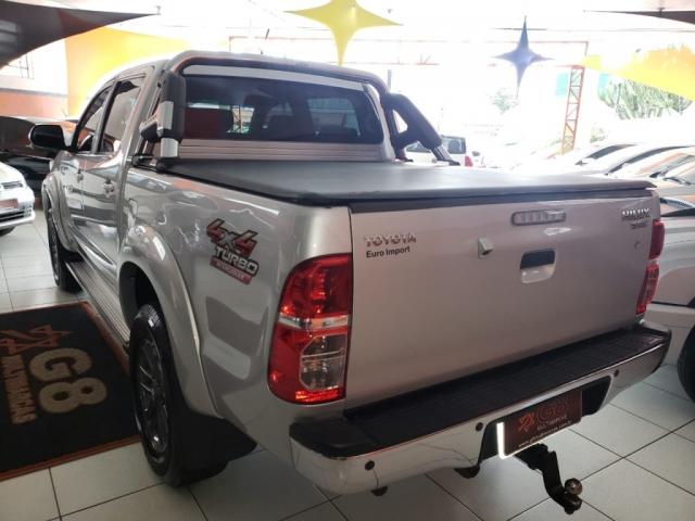 TOYOTA HILUX CD SRV 4X4 2.8 TDI DIESEL AUT. - Foto 6
