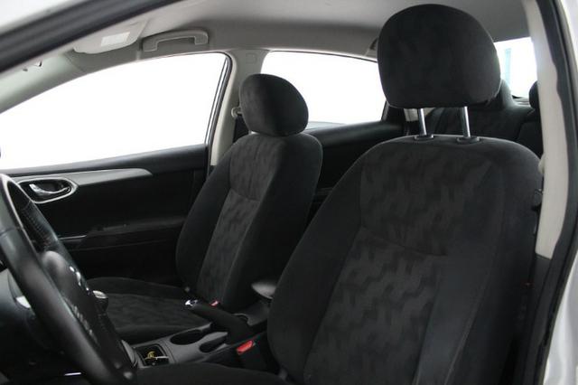 Nissan Sentra S 2.0 Flex Manual - 2015 - Foto 9