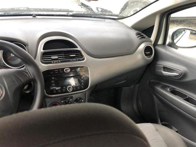 Fiat Punto 1.6 Essence 2013 - Foto 11