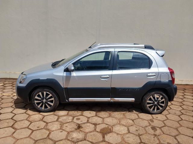 Etios hb Cross 1.5 - Foto 8