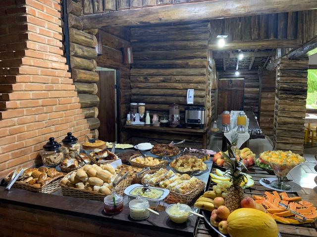 Precisa-se de cozinheiro-(a) que saiba usar fogão a lenha - Foto 4