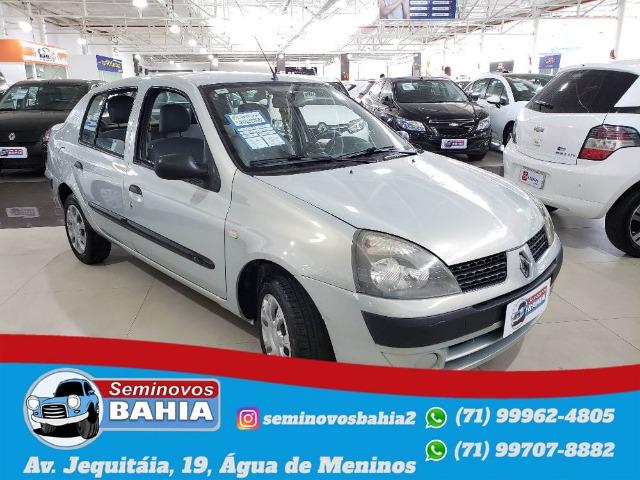 Renault Clio Sedan Authentique 1.0 Manual Gasolina 2004 - Foto 2