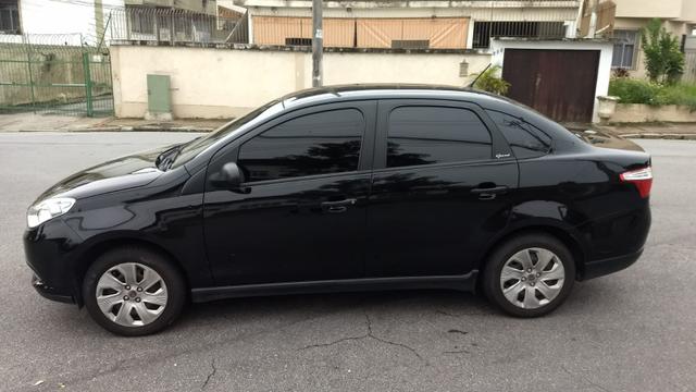 Fiat Grand Siena Attractive 1.4 2019 completo + GNV - Foto 4