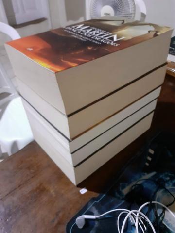 Livros Game Of Thrones - Foto 2