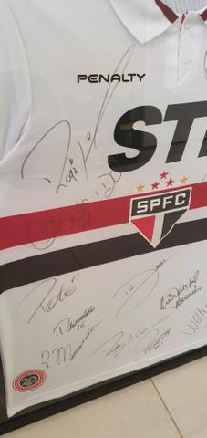 Camisa Autografada Emoldurada SPFC 2013 - Foto 2