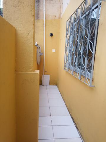 Aluga Se casa Tipo Apartamento - Foto 7