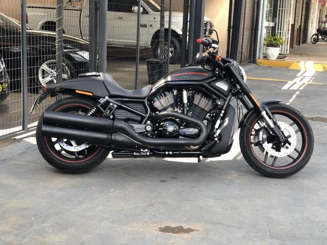 Harley V Rod Night 10 Mil km