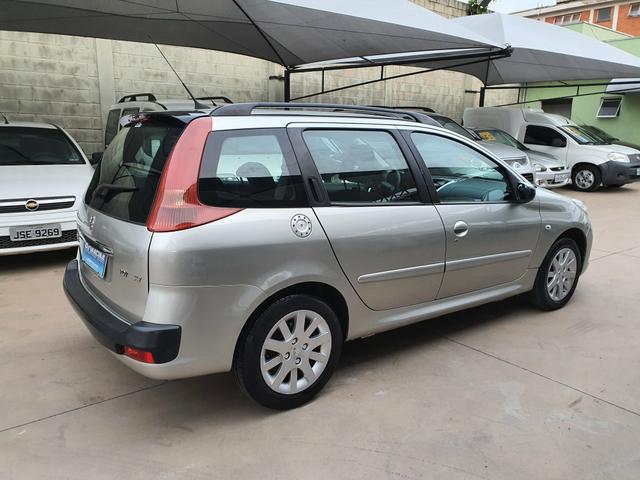 Peugeot 207 sw xs automática 2011 - Foto 5