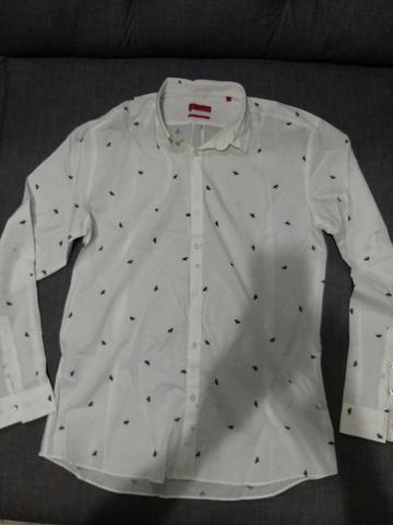 Camisa social semi nova - Foto 2