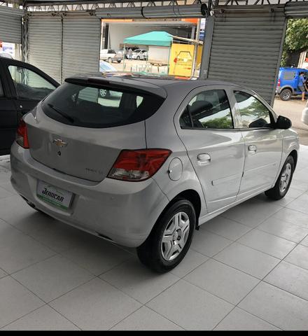 Onix 1.0 LT 2016 com 22 mil km