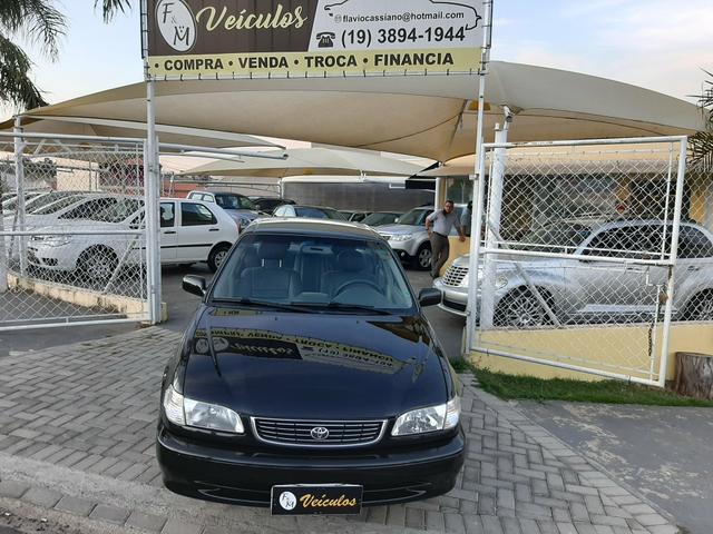 Corolla Cinza