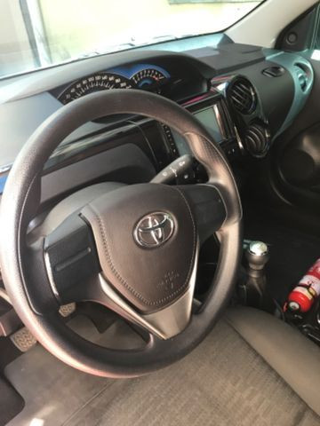 Vendo carro Toyota Etios sedan 2016 - Foto 7