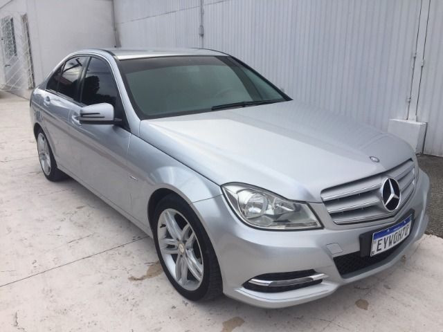 Mercedes-Benz C-180 CGI Turbo Impecável