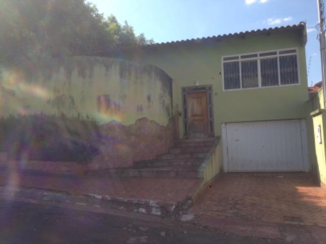 Casa alugo jardim dos Estados esquina
