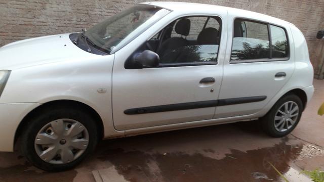 Carro Clio